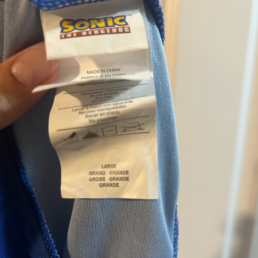 Sonic Costume size youth L